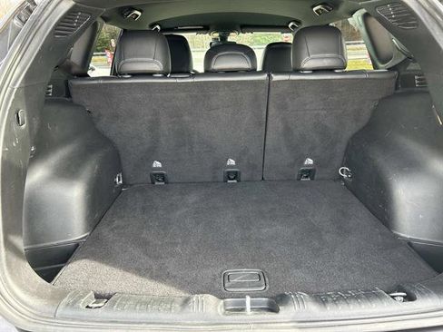 Used 2023 Jeep Compass Trailhawk image 16