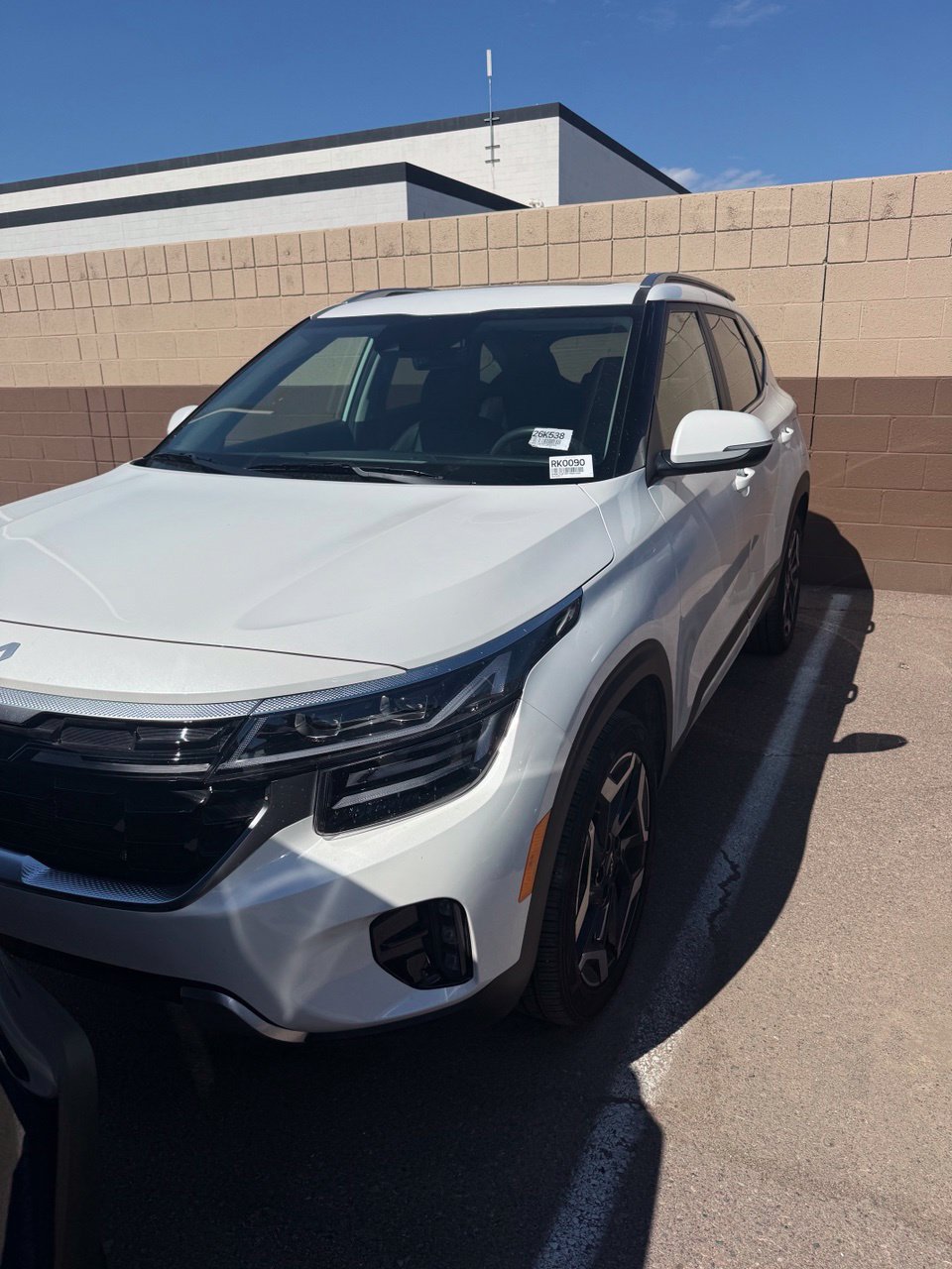 Used 2026 Kia Seltos SX w/ SX Sunroof Package AWD/4WD image 1