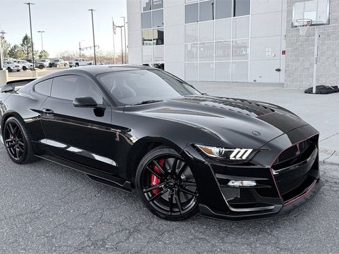 Used 2020 Ford Mustang Shelby GT500 w/ Technology Package image 2