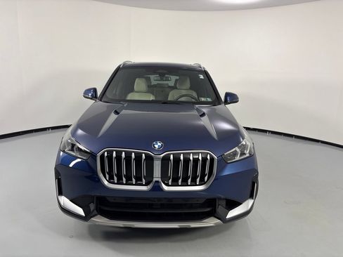 Used 2025 BMW X1 xDrive28i w/ Convenience Package AWD/4WD image 3