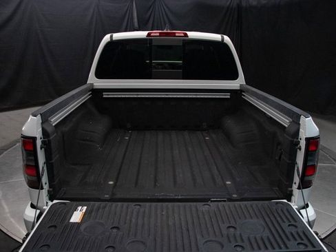 Used 2023 Nissan Frontier SV w/ SV Premium Package image 14