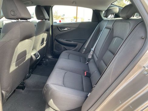 Used 2024 Chevrolet Malibu LT image 25