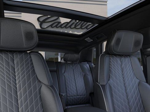 New 2027 Cadillac Lyriq Signature Luxury w/ Nappa Leather Package AWD/4WD image 24
