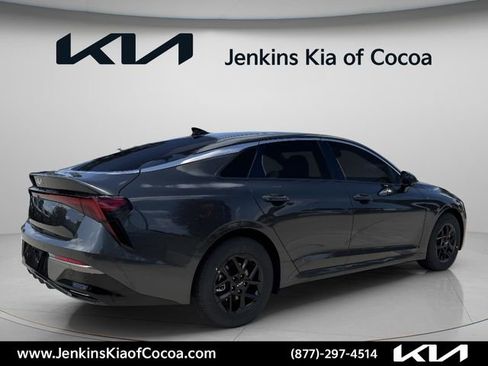 New 2026 Kia K5 LXS FWD image 4