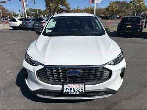 Certified 2024 Ford Escape Active image 2