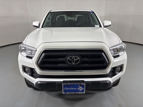 Used 2023 Toyota Tacoma SR5 image 3