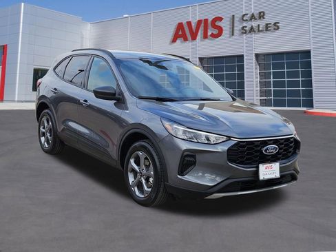 Used 2025 Ford Escape ST-Line image 9