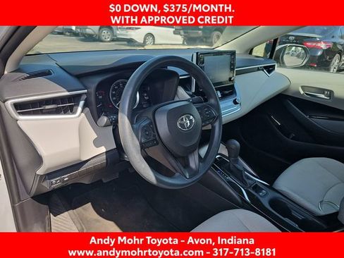 Used 2020 Toyota Corolla LE FWD image 9