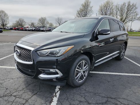 Used 2019 INFINITI QX60 Luxe w/ Essential Package image 5