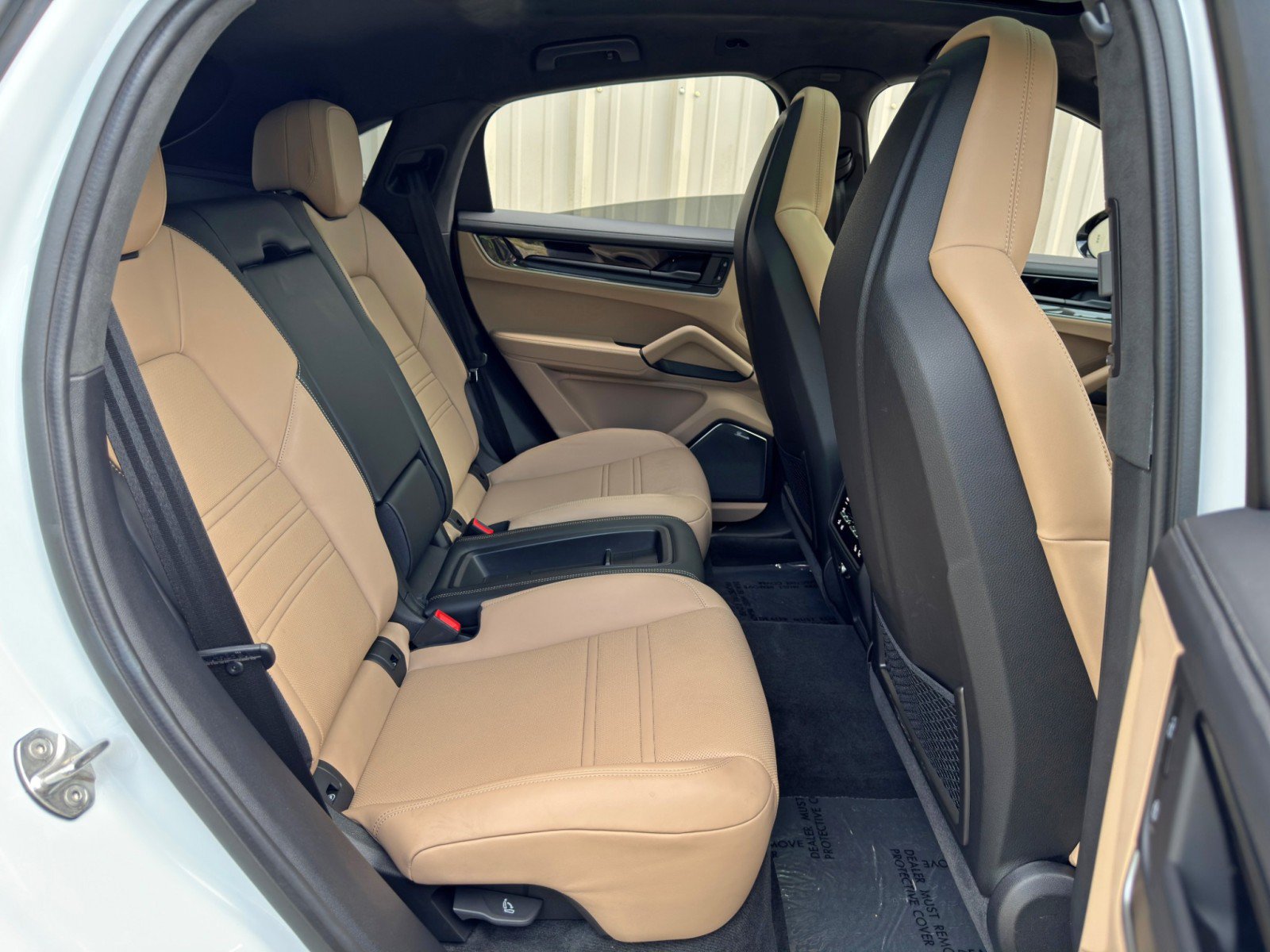 Used 2024 Porsche Cayenne Turbo AWD/4WD image 48