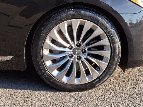 Used 2018 Genesis G90 5.0 Ultimate AWD/4WD image 8