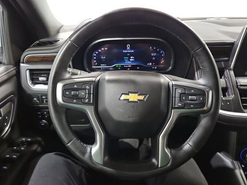 Used 2023 Chevrolet Suburban Premier AWD/4WD image 24