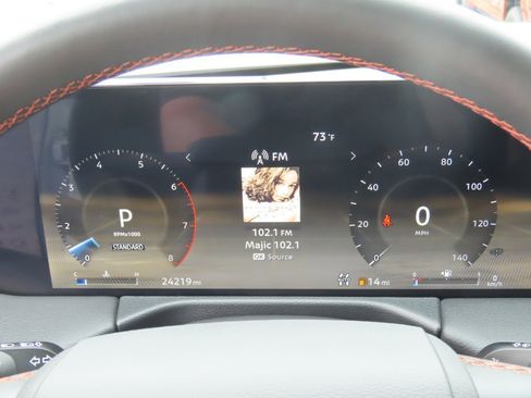 Used 2025 Nissan Armada PRO-4X w/ Pro-4X Premium Package AWD/4WD image 30