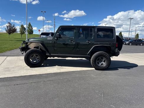Used 2012 Jeep Wrangler Unlimited Rubicon w/ Max Tow Pkg AWD/4WD image 6