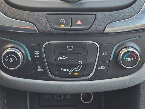 Used 2024 Chevrolet Equinox LS w/ LS Convenience Package image 25