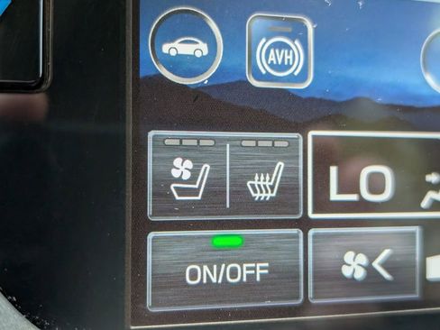 Used 2025 Subaru Forester Touring image 27