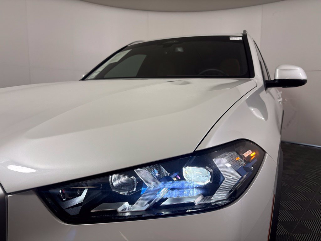 Certified 2024 BMW X5 sDrive40i w/ Premium Package RWD image 9