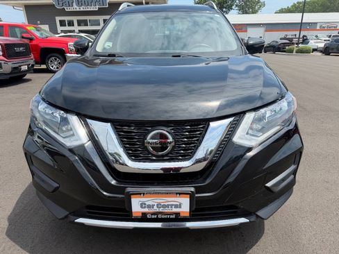Used 2018 Nissan Rogue SV w/ Sun & Sound Touring Package AWD/4WD image 8