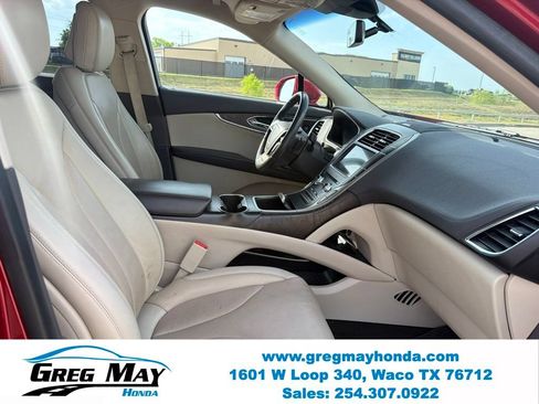 Used 2020 Lincoln Nautilus Reserve w/ Class II Trailer Tow Package FWD image 31