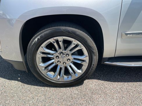 Used 2018 Cadillac Escalade Premium Luxury w/ LPO, Radiant Package image 10