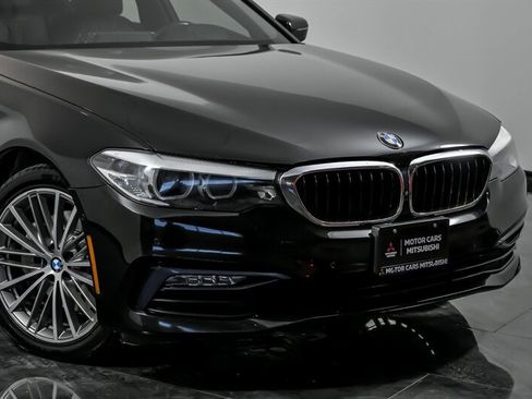 Used 2017 BMW 530i xDrive image 2