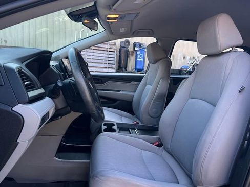 Used 2020 Honda Odyssey EX image 13