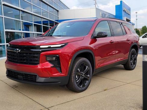 New 2027 Chevrolet Traverse LT w/ Midnight/Sport Edition AWD/4WD image 4