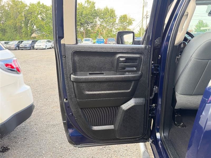 Used 2018 RAM 1500 Express AWD/4WD image 12