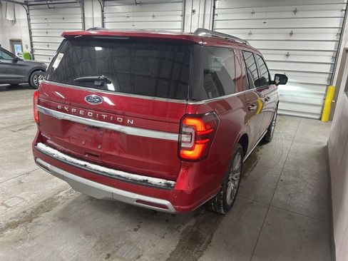 Used 2022 Ford Expedition Platinum image 7