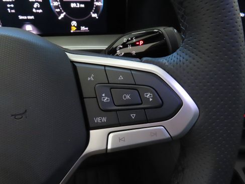 New 2026 Volkswagen Tiguan SE R-Line image 15