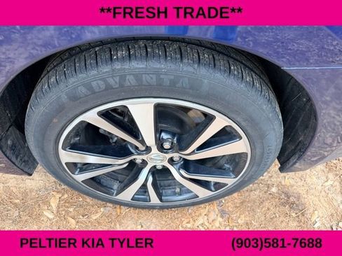 Used 2018 Nissan Maxima 3.5 SV image 9