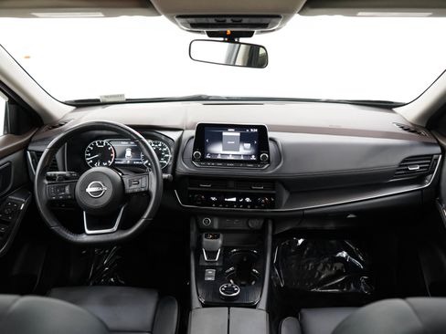 Used 2023 Nissan Rogue SV w/ SV Premium B Package AWD/4WD image 13