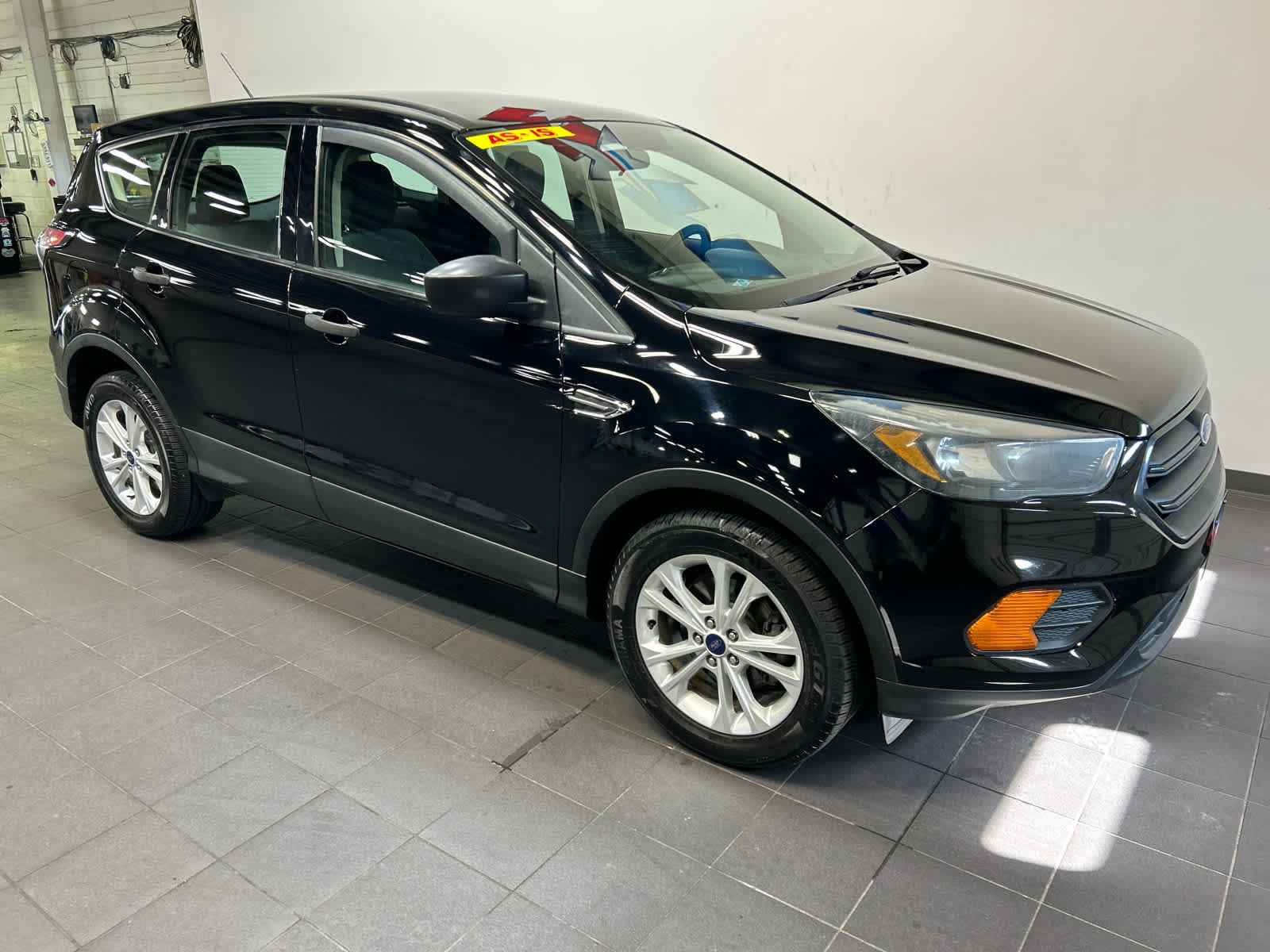 Used 2018 Ford Escape S FWD image 2