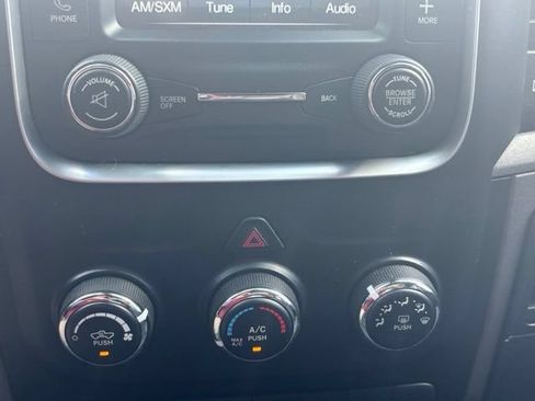 Used 2017 RAM 1500 Express RWD image 22
