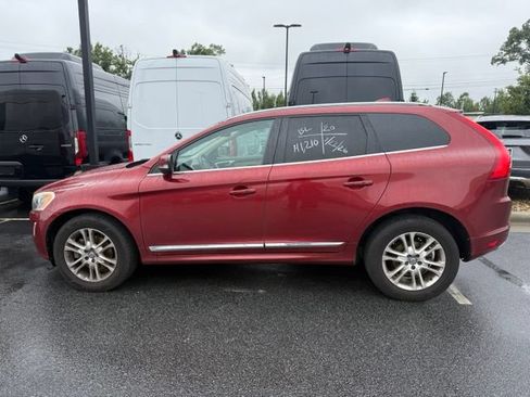 Used 2016 Volvo XC60 T5 Premier w/ Proximity Package FWD image 6
