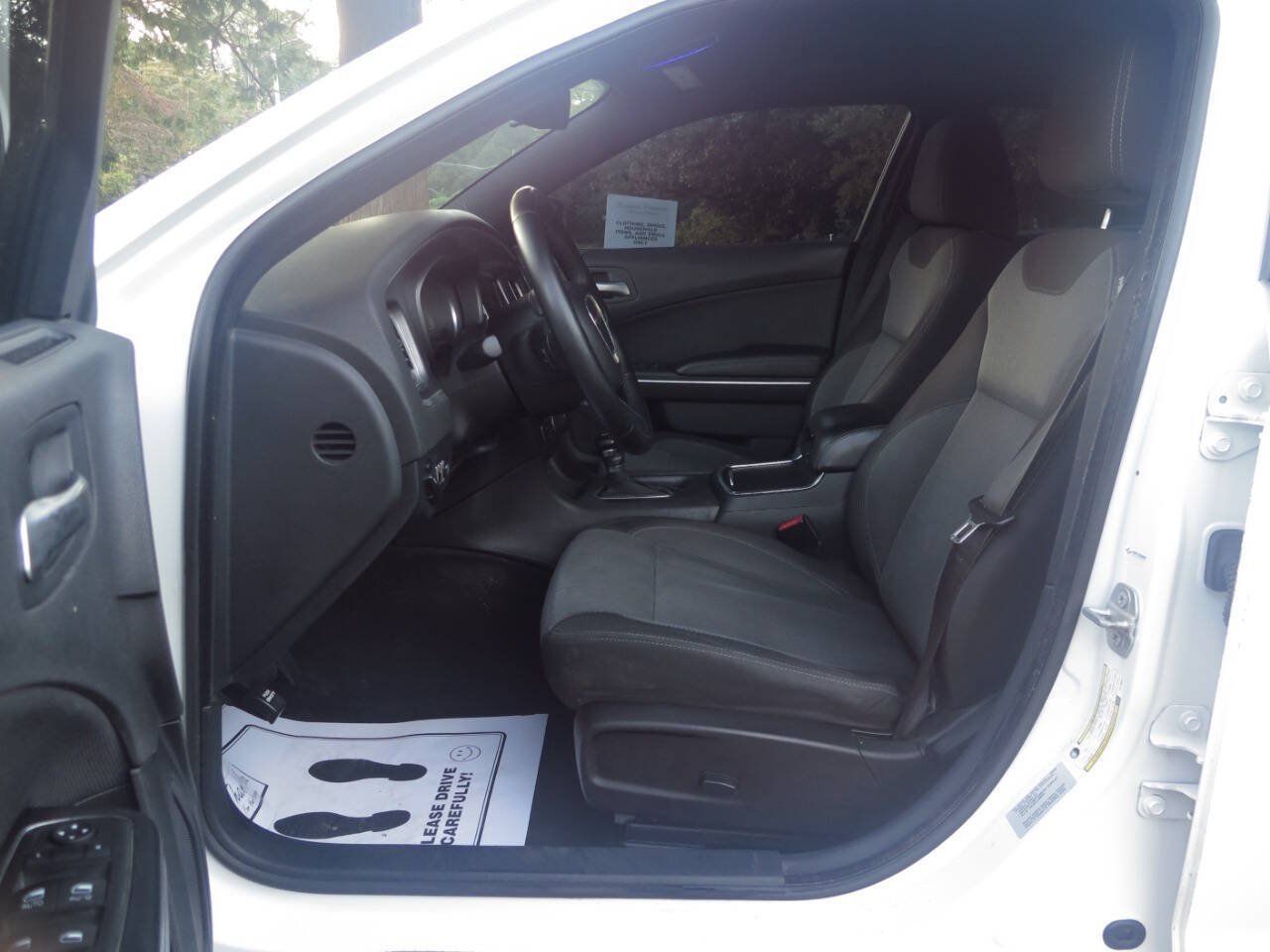Used 2015 Dodge Charger SE w/ Popular Equipment Group RWD image 10