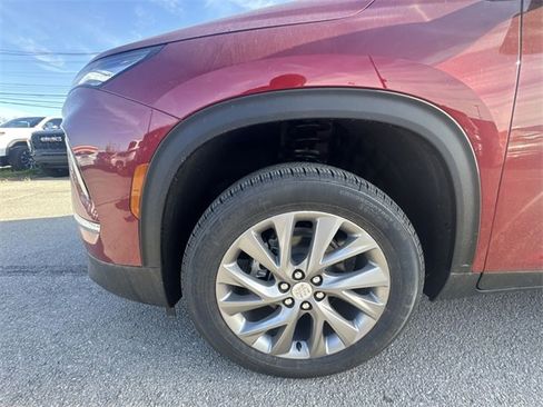 New 2026 Buick Enclave Preferred w/ Power Package image 10