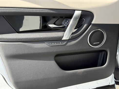 New 2025 Land Rover Discovery Sport S image 11