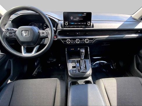 Used 2023 Honda CR-V LX image 14