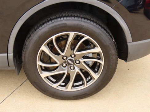 Used 2020 Lincoln Corsair FWD w/ Equipment Group 101A image 16