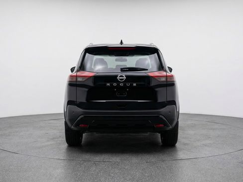 Used 2025 Nissan Rogue SV FWD image 7