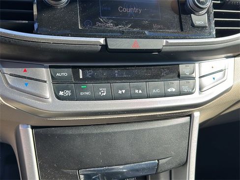 Used 2015 Honda Accord EX-L image 33