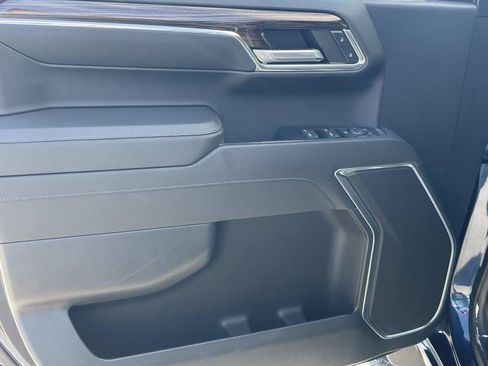 Used 2023 Chevrolet Silverado 1500 LT image 14