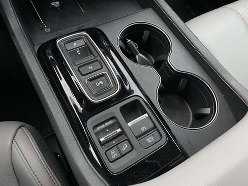 Used 2023 Honda Pilot EX-L image 19