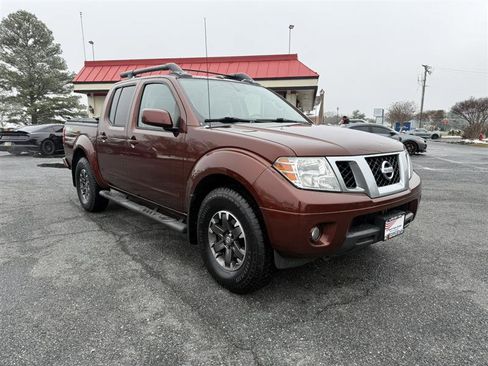 Used 2016 Nissan Frontier PRO-4X w/ Pro-4x Luxury Package image 3