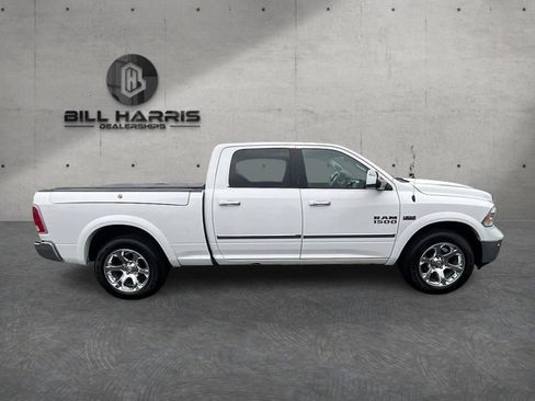 Used 2017 RAM 1500 Laramie w/ Convenience Group AWD/4WD image 4
