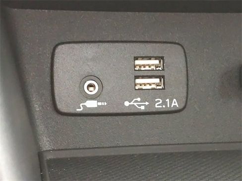 Used 2020 Subaru Forester Limited image 22