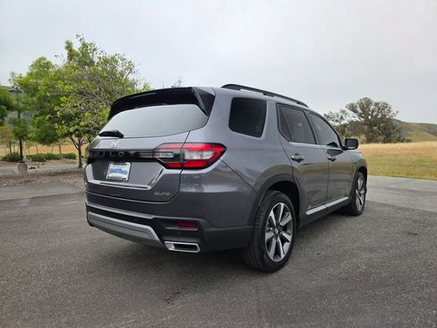 Certified 2024 Honda Pilot Elite image 8