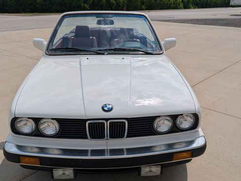 Used 1987 BMW 325i Convertible RWD image 23