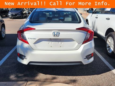 Used 2017 Honda Civic EX image 9